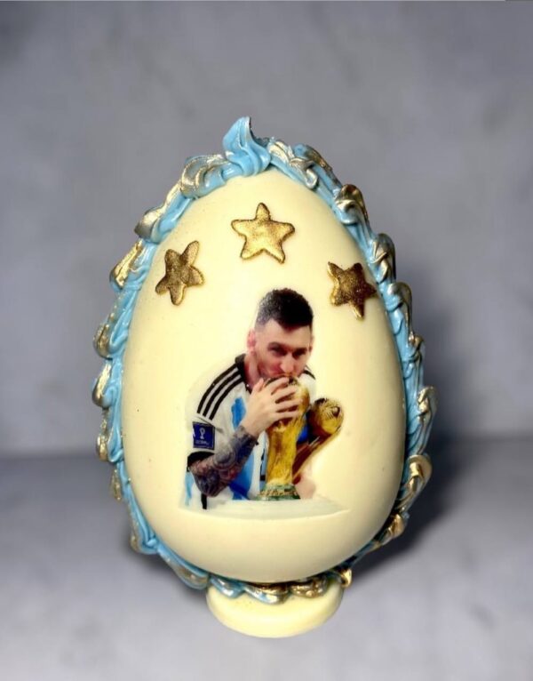 HUEVO DE MESSI